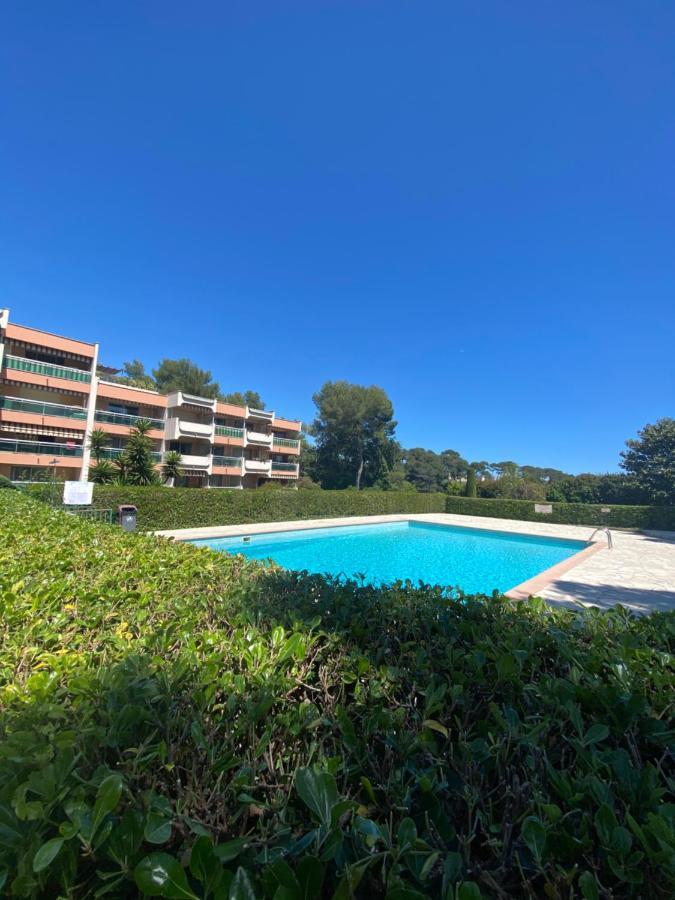 Superbe studio avec piscine - Antibes Extérieur photo